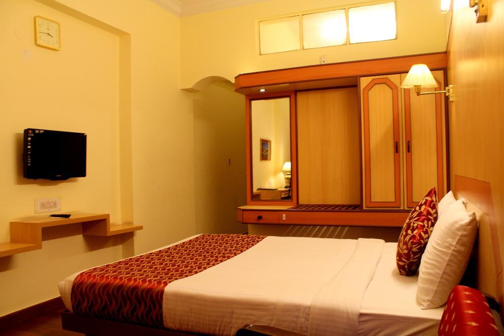 Hotel Yasodha Towers Hosūr Pokój zdjęcie