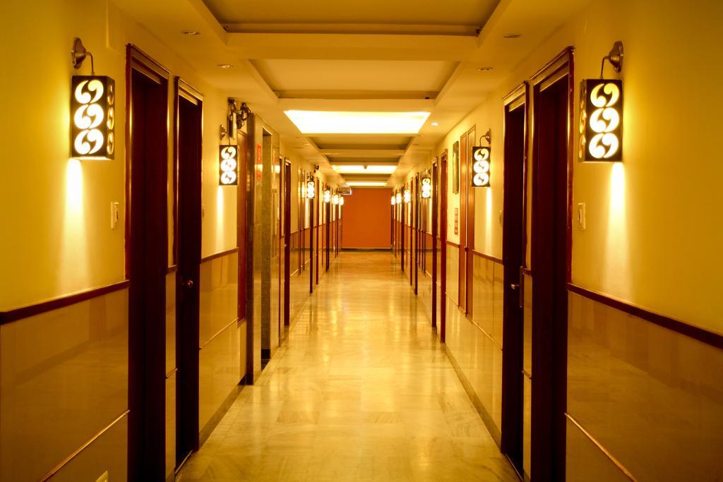 Hotel Yasodha Towers Hosūr Zewnętrze zdjęcie