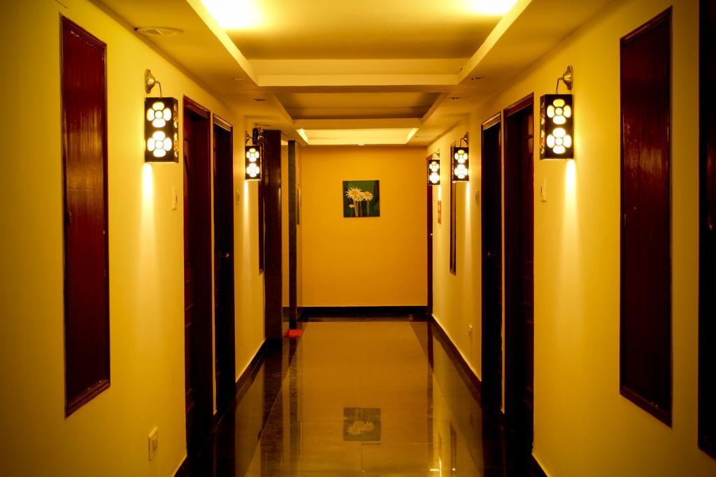 Hotel Yasodha Towers Hosūr Zewnętrze zdjęcie